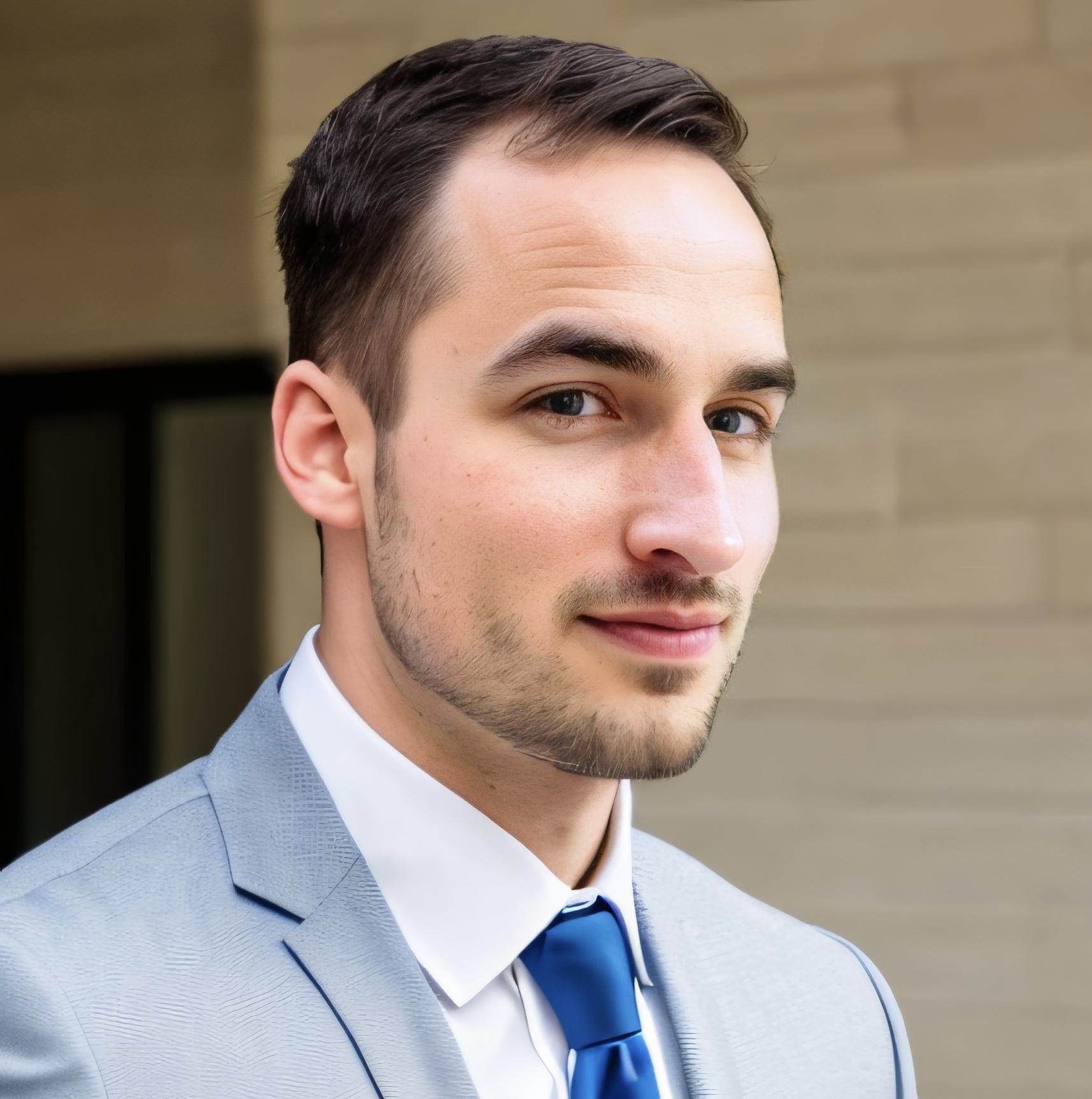 Profile Pic Headshot of Cole, founder of Easy Sheets Online Excel Courses